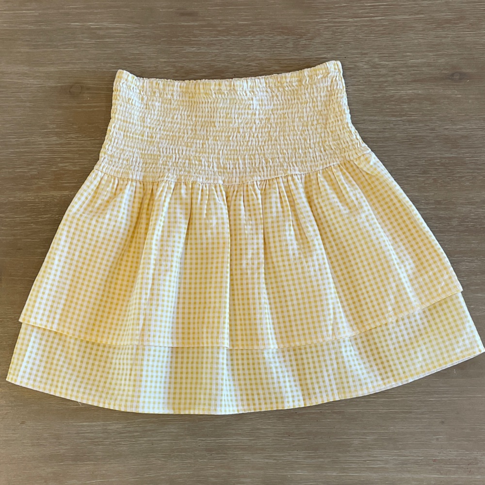 Francesca’s Yellow Mini Ruffle Skirt - Picture 3 of 3